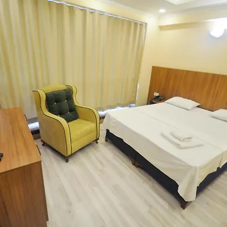 Blue Hotel 2*